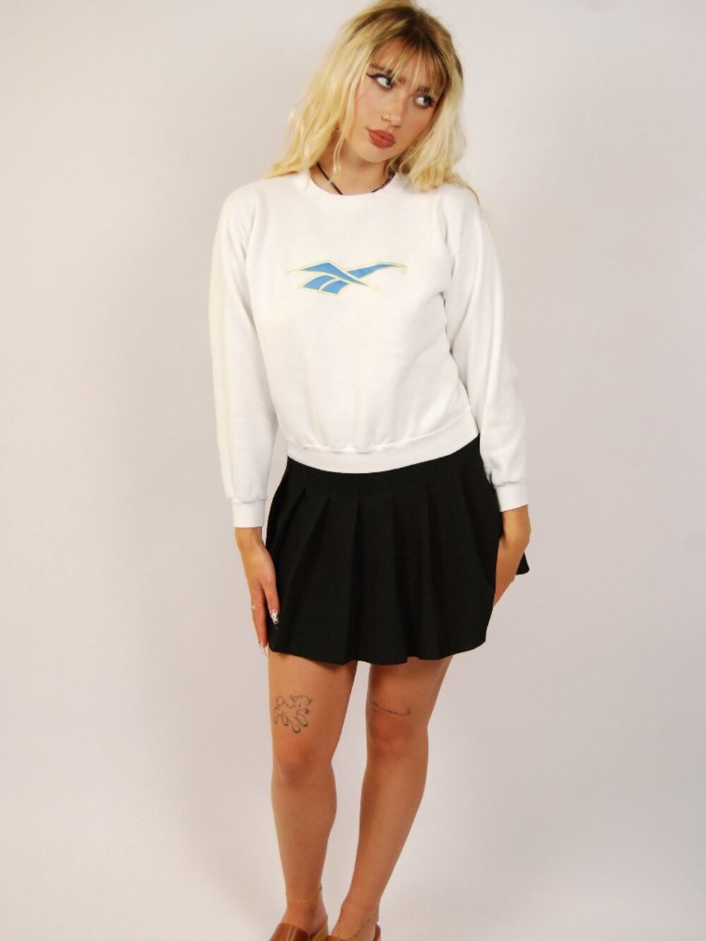 90s Reebok Sweatshirt (XS) white vintage crewneck streetwear sporty athletic